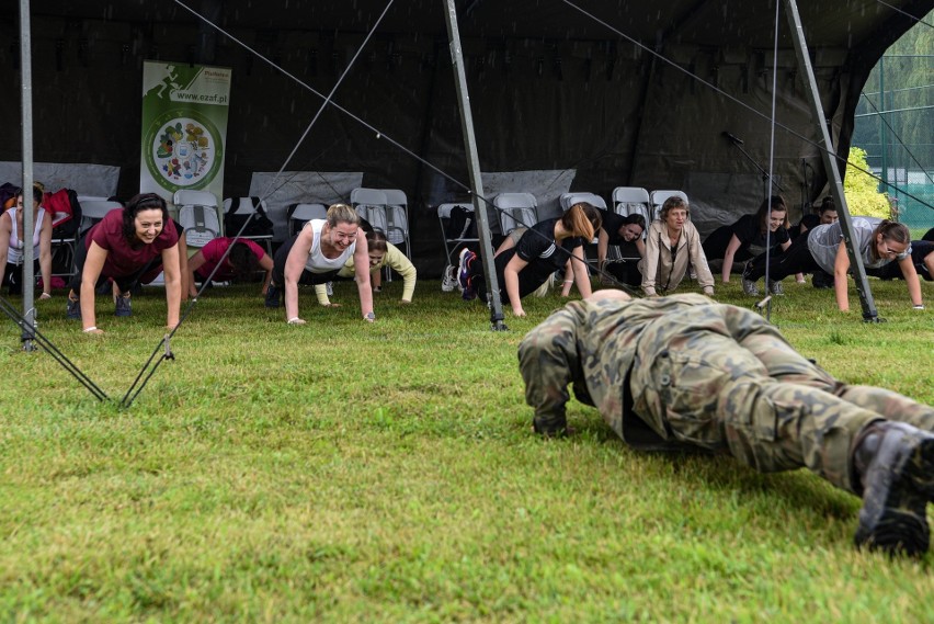 Szkolenie "Samoobrona kobiet - zaufaj wojsku" w Łańcucie [ZDJĘCIA, WIDEO]
