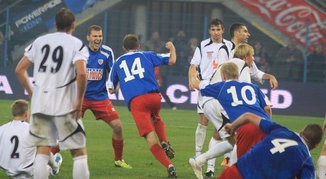 W sobotę najciekawiej będzie z pewnością w Gliwicach, gdzie na nowym stadionie Piast podejmie Arkę