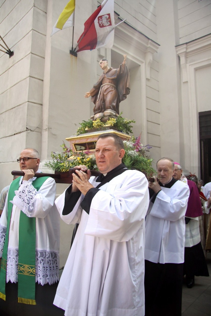 Uroczystość św. Jana z Dukli: Z relikiwiami przez Lublin