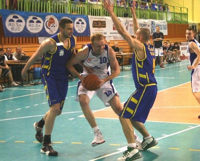 Koszykarze AZS Politechnika zagrają w niedzielę z Rosasportem we własnej hali przy ulicy Chrobrego 29.