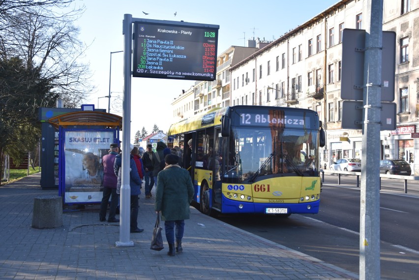 Cięcia w kursowaniu autobusów przewidziano m.in. na linii...