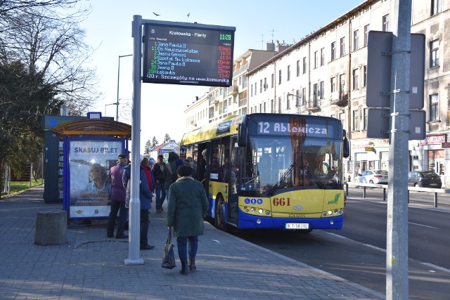 Cięcia w kursowaniu autobusów przewidziano m.in. na linii numer 12
