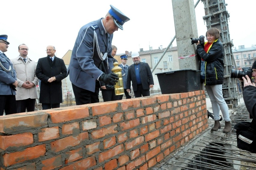 Wmurowano kamień węgielny pod budowę komisariatu przy ul....