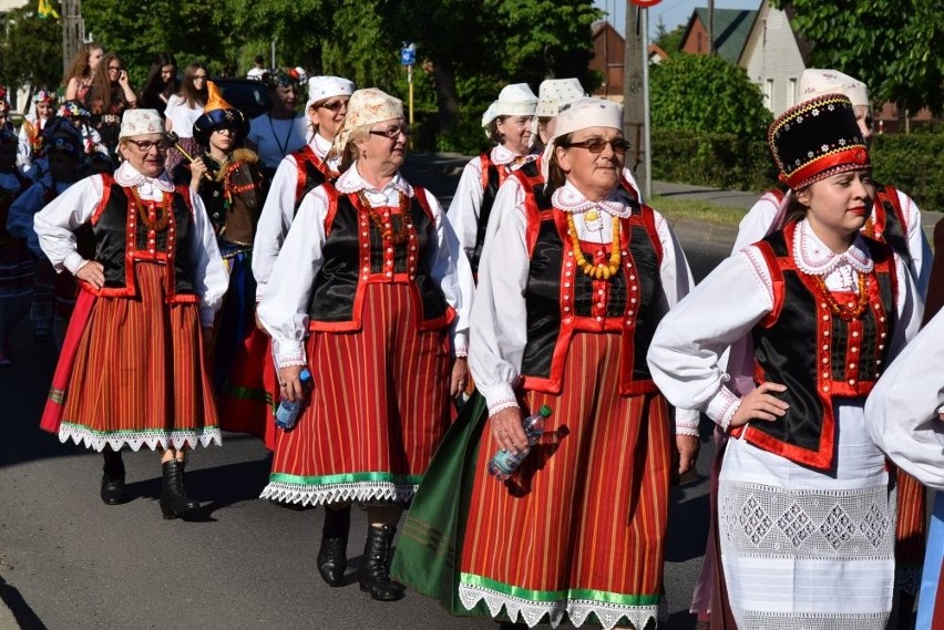 Ostrów Mazowiecka. Festiwal „Moda na Folklor” [ZDJĘCIA, WIDEO]