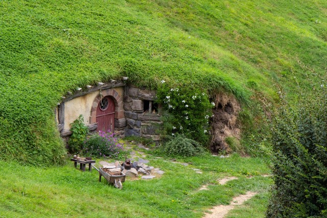 W Nowej Zelandii możemy zwiedzać całe miasteczko Hobbitów