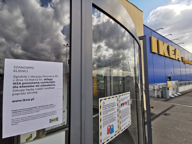 Sieć IKEA zamyka sklepy w Polsce z powodu epidemii koronawirusa. Jedyny sklep IKEA w woj. śląskim, w Katowicach, już jest zamknięty. Zdjęcie z 14.03 2020
