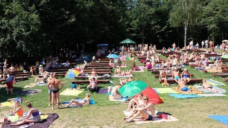 Plaża nad zalewem w Czarnej Białostockiej