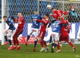 Lech Poznań - Piast Gliwice 0:0: Powrót Mikaela Ishaka nie pomógł Dariuszowi Żurawiowi i jego drużynie. Kolejorz znów nieskuteczny
