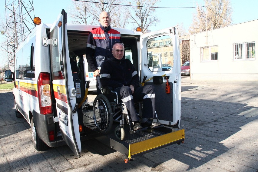 MPK Łódź kupiło nowe fiaty do przewozu niepełnosprawnych, ale aut wciąż jest za mało [ZDJĘCIA]