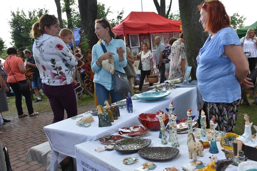 Jarmark w Pawłowie. Można było kupić rękodzieło twórców ludowych i rzemieślników (ZDJĘCIA)     