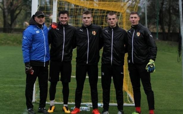 Przed meczem z Widzewem Łódź Korona Kielce oficjalnie pożegna Marka Kozioła, trenera Mirosława Dreszera i Kornela Kordasa [ZDJĘCIA]