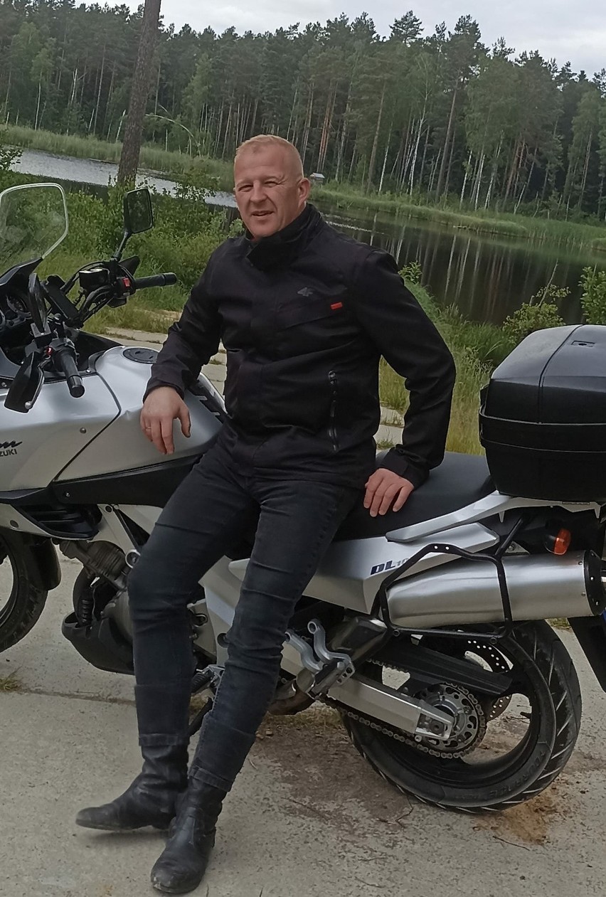 Jazda na motocyklu to też hobby marka Łuszczka.