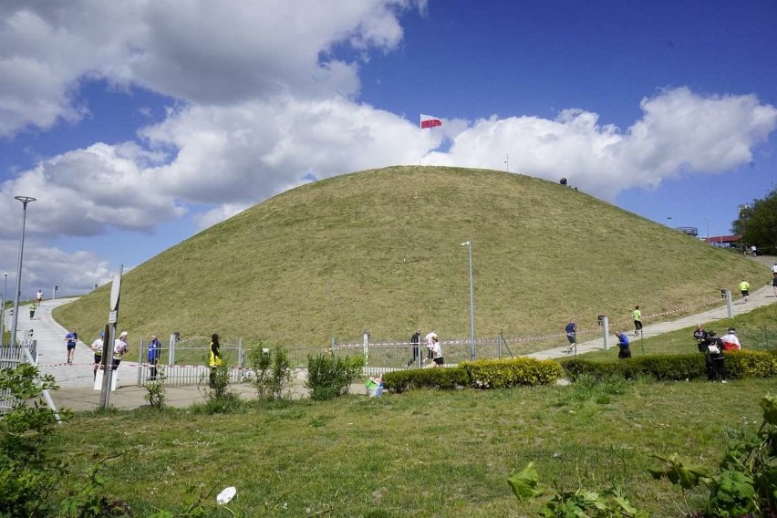 W Święto Konstytucji 3 Maja w Poznaniu odbył się m. in. Bieg...