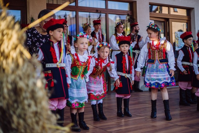 Tradycyjne dożynki zorganizowane 22 sierpnia 2021 w Mietniowie (gmina Wieliczka) zgromadziły mieszkańców całej okolicy