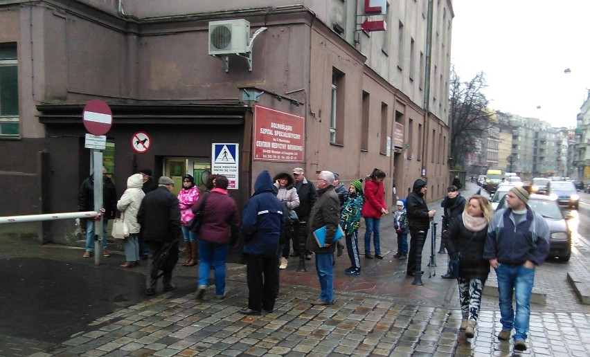 Wrocław: Szpitale zamknięte po alarmie bombowym