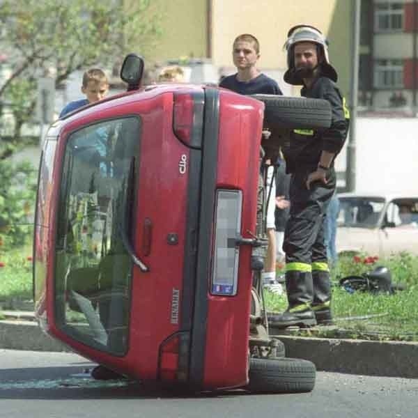 Radzimy jak zachować się, gdy na naszych oczach dochodzi do takiego zdarzenia.