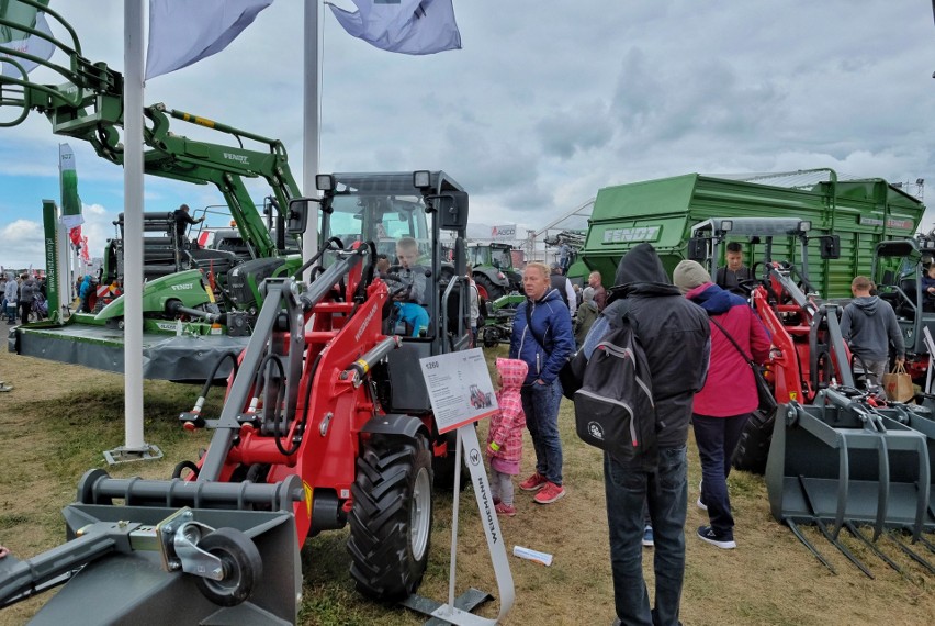 W sobotę Agro Show 2018 odwiedzały tłumy. Zobacz na...