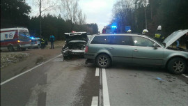 Wypadek na DK 65 na trasie Knyszyn - Kozińce. Zderzyły się trzy samochody. Jedna osoba została zabrana do szpitala