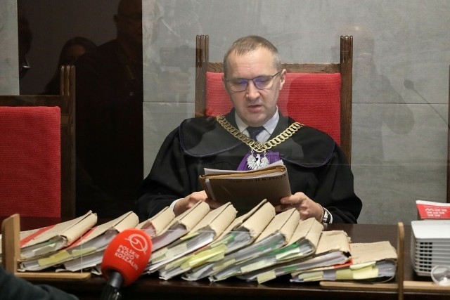 Sędzia Mariusz Kołodziej ogłasza wyrok