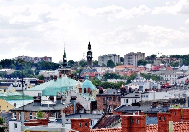 Bielsko-Biała nie bez powodu nazywane jest Małym Wiedniem, a także  miastem, w którym świetnie się żyje z powodu bliskości gór o fajnego klimatu. Zobaczcie, jakie wytypowaliśmy nieoczywiste atrakcje w tym mieście. Przesuwaj gestem lub za pomocą strzałki, by zobaczyć kolejną atrakcję