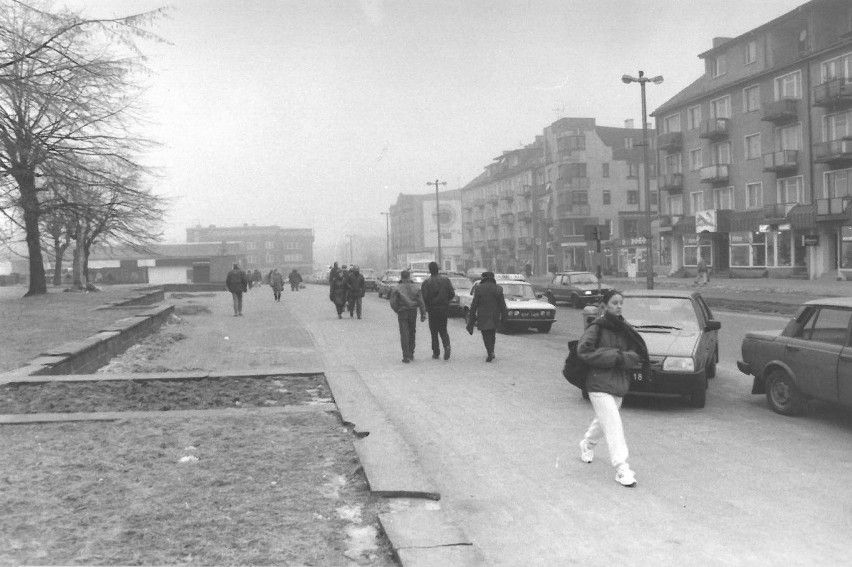 Ulice i auta w regionie koszalińskim na archiwalnych...