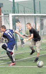 Kozłów. Sportowy turniej skończył się w świetle jupiterów