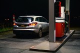 Ceny paliw zaczynają wreszcie spadać, na niektórych stacjach nawet o kilkanaście groszy na litrze