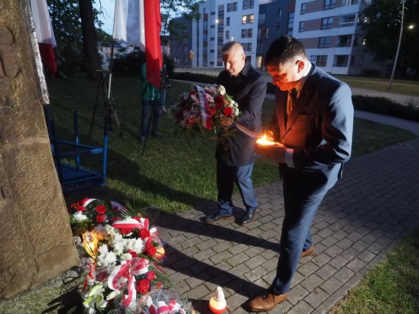 Uroczystości w Koszalinie przy pomniku rotmistrza Pileckiego