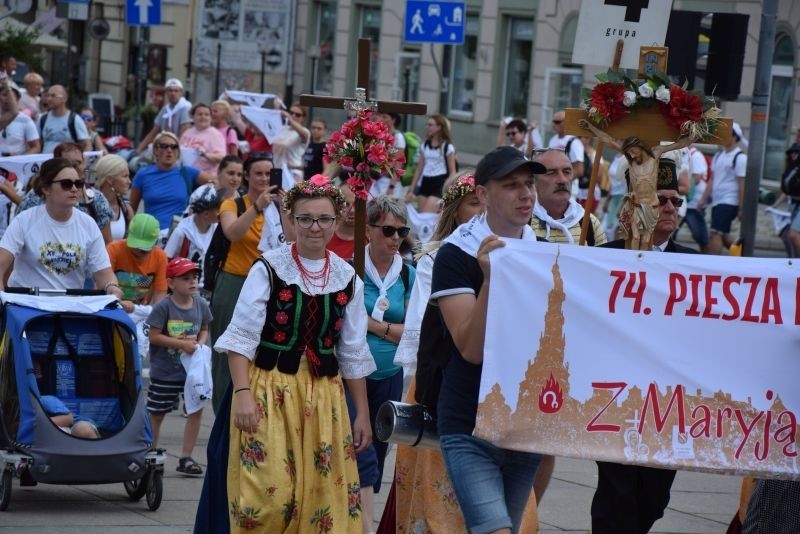 Pielgrzymi z Rybnika i Archidiecezji Katowickiej dotarli na...