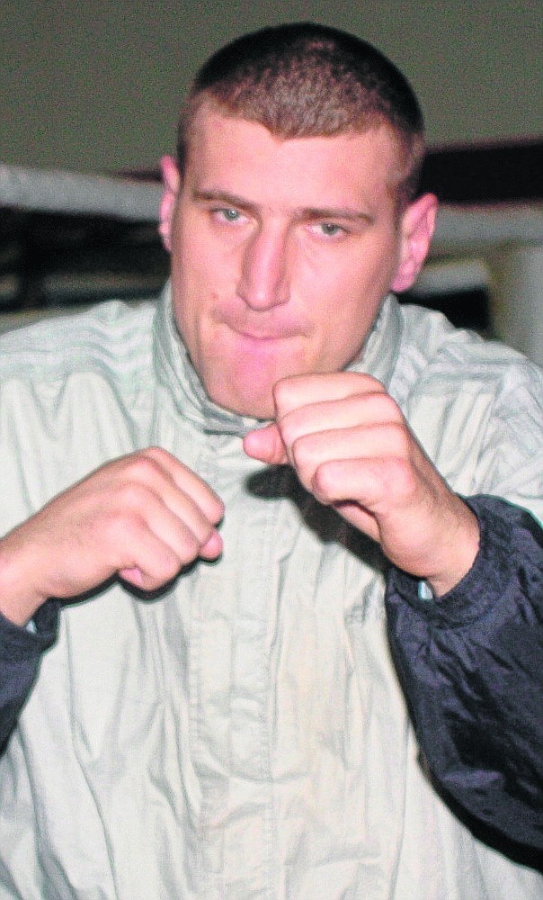 Mariusz Wach na zawodowym ringu zadebiutował w 2005 roku