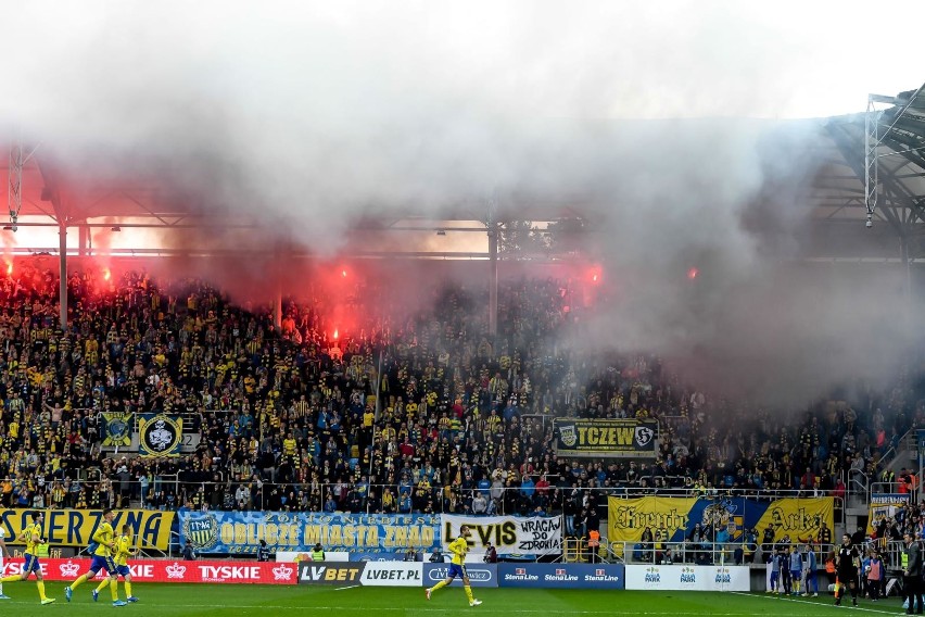 Po raz kolejny ultrasi Lechii zwinęli oprawę Arki. Tym razem...