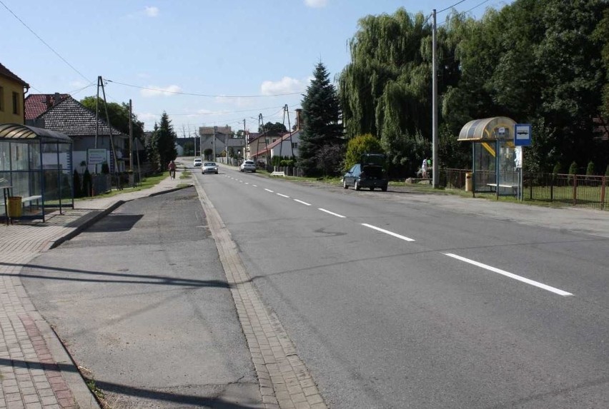 11 sierpnia ZDW w Opolu podpisał umowę na budowę chodnika...