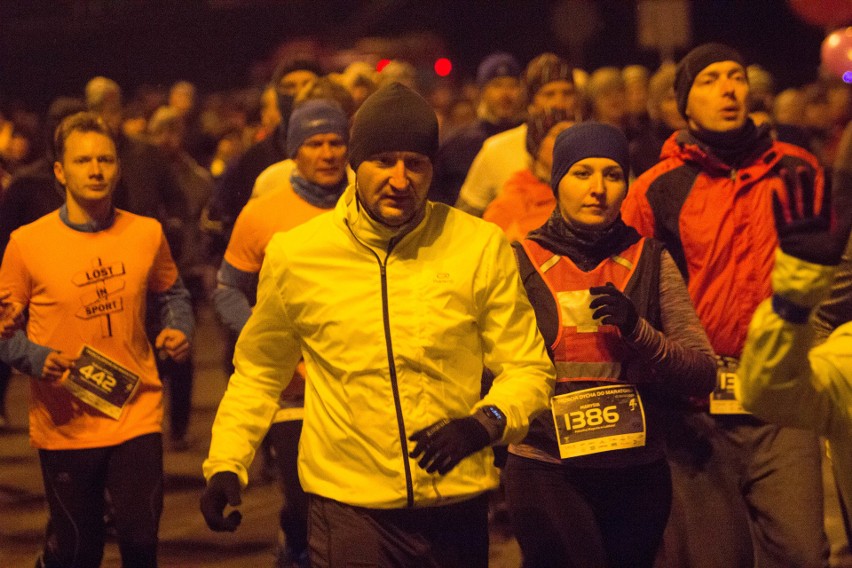 Trzecia Dycha do Maratonu 2018. Nocne marki biegowe w akcji (ZDJĘCIA, WIDEO)