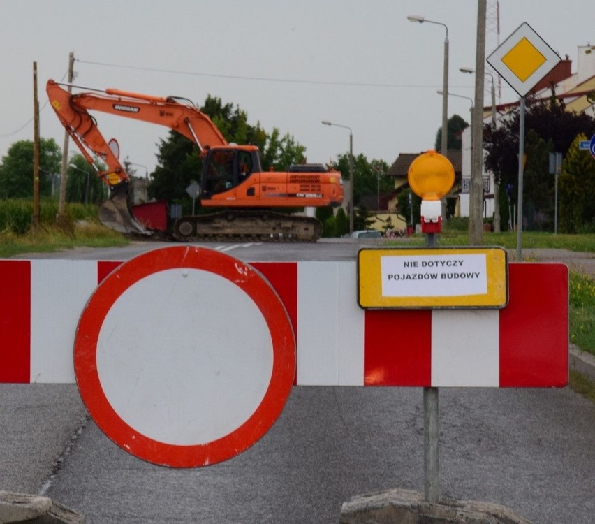 Ostrołęka. Będą poważne utrudnienia w ruchu. Padlewskiego i Sierakowskiego (droga na Lelis) będzie zamknięta [ZDJĘCIA]