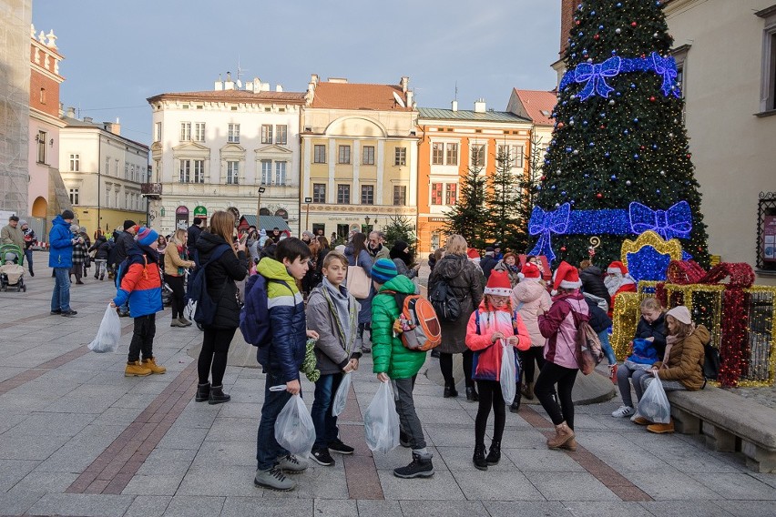 Mikołajkowy szał w Tarnowie [ZDJĘCIA]               