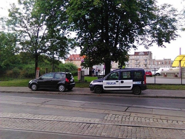 Mężczyzna został śmiertelnie pobity w zaroślach za stacją paliw na ul. Dworcowej w Grudziądzu