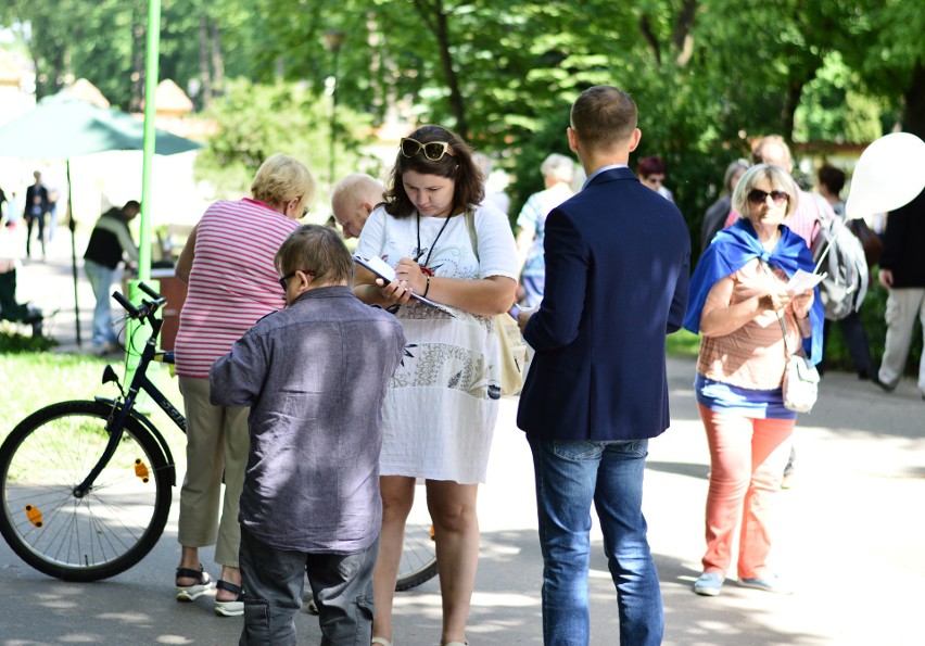 Zamiast pracować długo, pracujmy mądrzej – mówił Adrian...