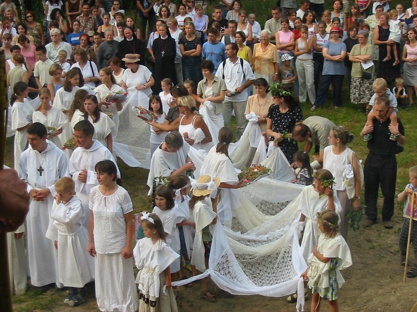 Jamna zaprasza na odpust i wyjątkowe wydarzenia patriotyczno-religijne w pięknej scenerii łąk i lasów