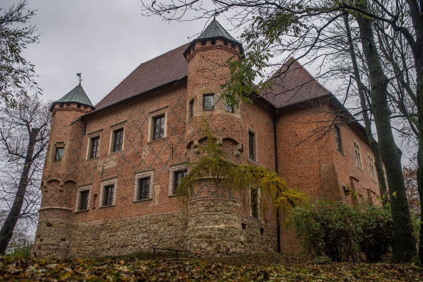 Ta przepiękna późnogotycka budowla wzniesiona w latach...