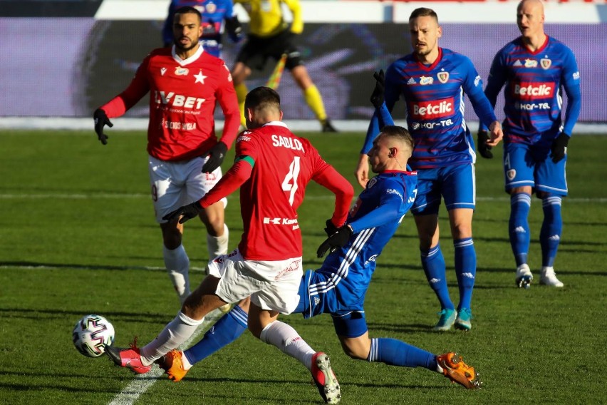 31.01.2021. Wisła Kraków - Piast Gliwice 3:4....