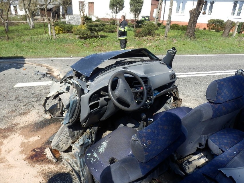 Wypadek w Lipniku. Ucierpiał 90-letni kierowca