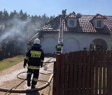 Tragedia podczas pożaru domu w podgorzowskiej Kłodawie. Mężczyzna zmarł podczas gaszenia domu sąsiada
