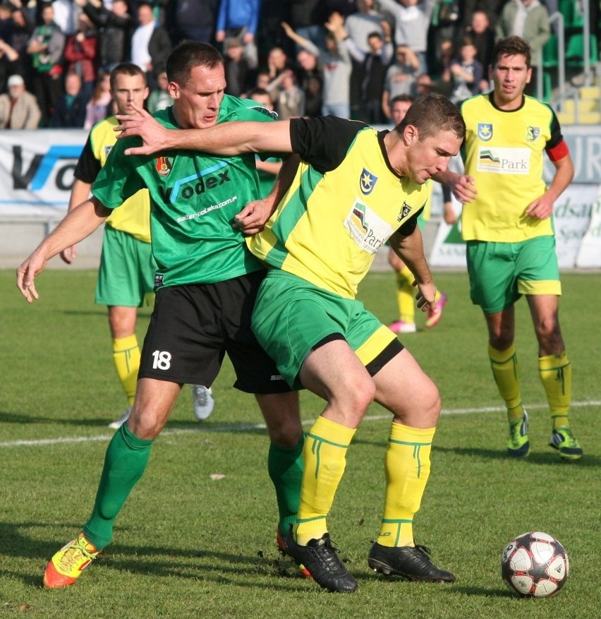 W sobotę czekają nas wielkie piłkarskie derby, Siarka...