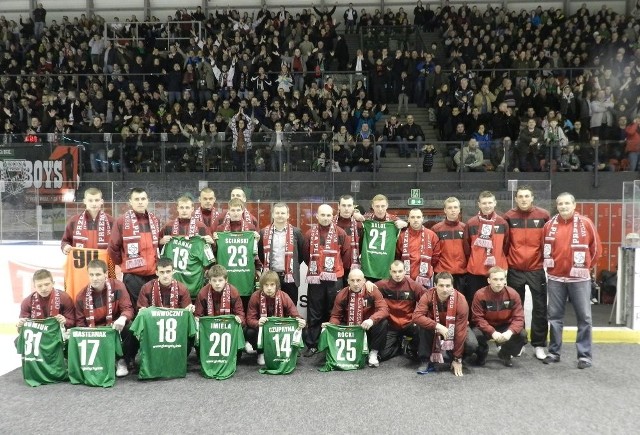 Prezentacja piłkarzy GKS Tychy na tyskim lodowisku