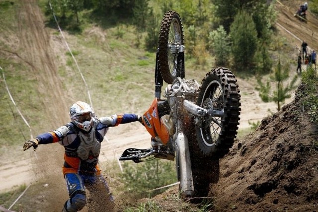 Takie emocje towarzyszyły zawodom enduro w Sokółce w maju 2011 roku