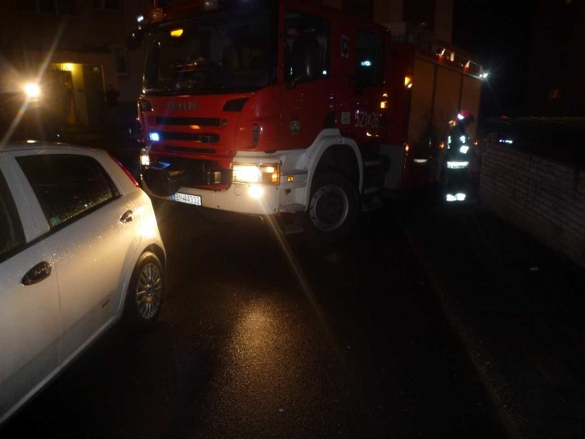 Strażacy w Mysłowicach sprawdzali przejezdność osiedlowych...