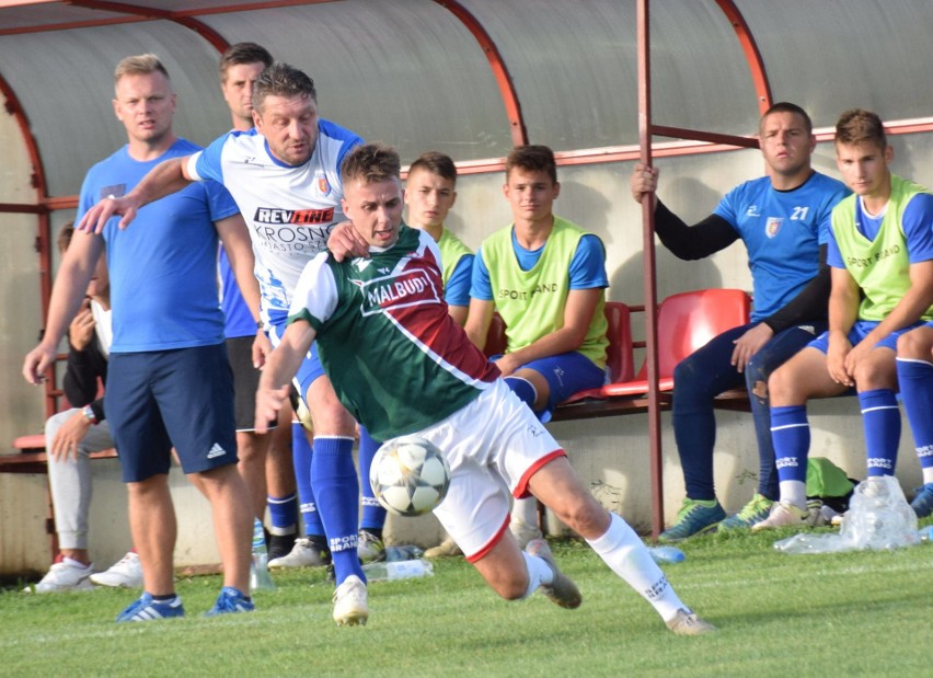 Partyzant MAL-BUD 1 Targowiska pokonał Karpaty Krosno 2:1...