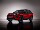 Toyota RAV4 GR Sport. Jakie wyposażenie? Napęd tylko hybrydowy 