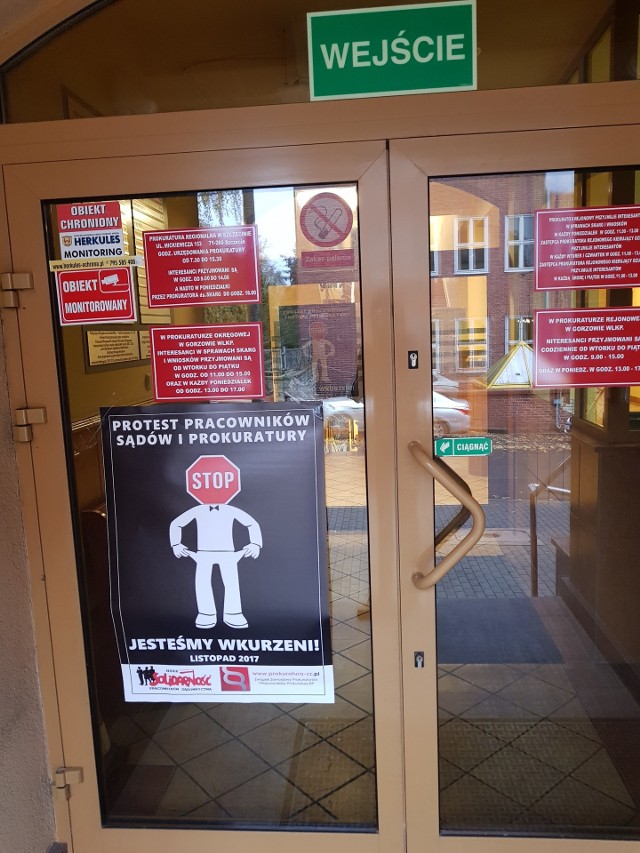 Plakaty zapowiadające poniedziałkowy protest są już rozwieszone.