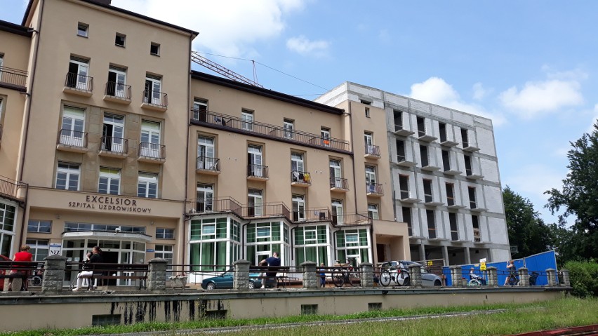 Trwa rozbudowa szpitala uzdrowiskowego w Iwoniczu-Zdroju. W słynnym "Excelsiorze" będzie więcej miejsc